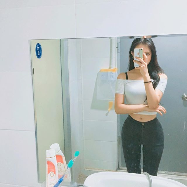 e74ec6f1388420a93d4234549cbd8a26.jpg