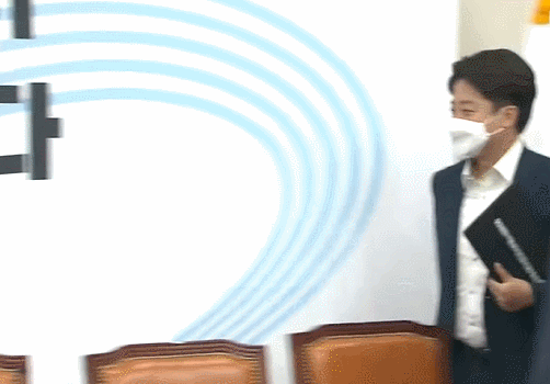 0a896923918c4d80143d4a7dc483871cbaf24c64c36b11f971d24b9999fbd1de.gif