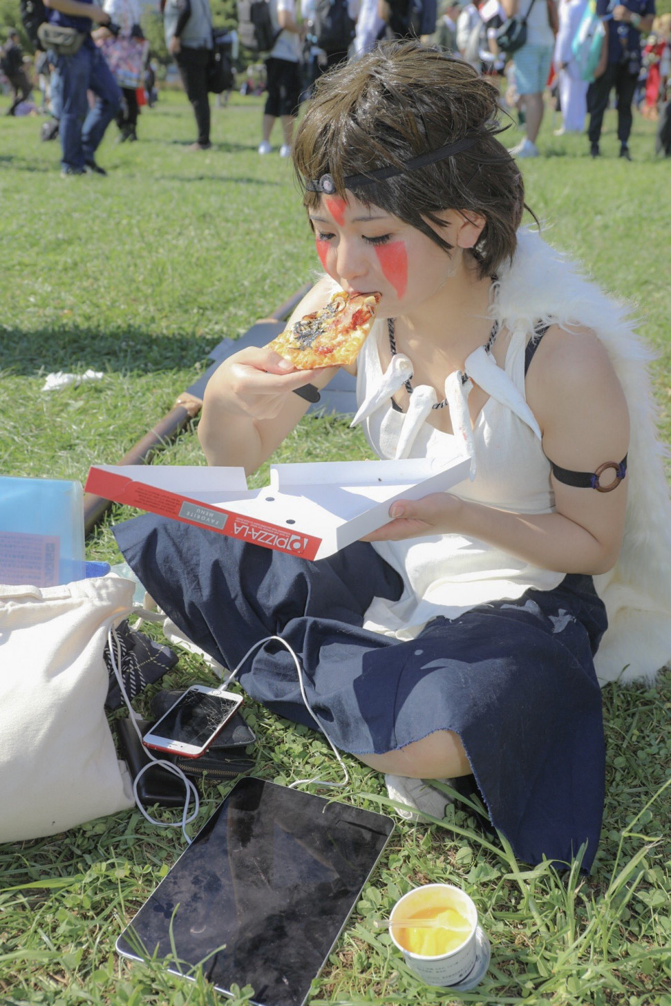 C96-Cosplay-Day1-3-11.jpg