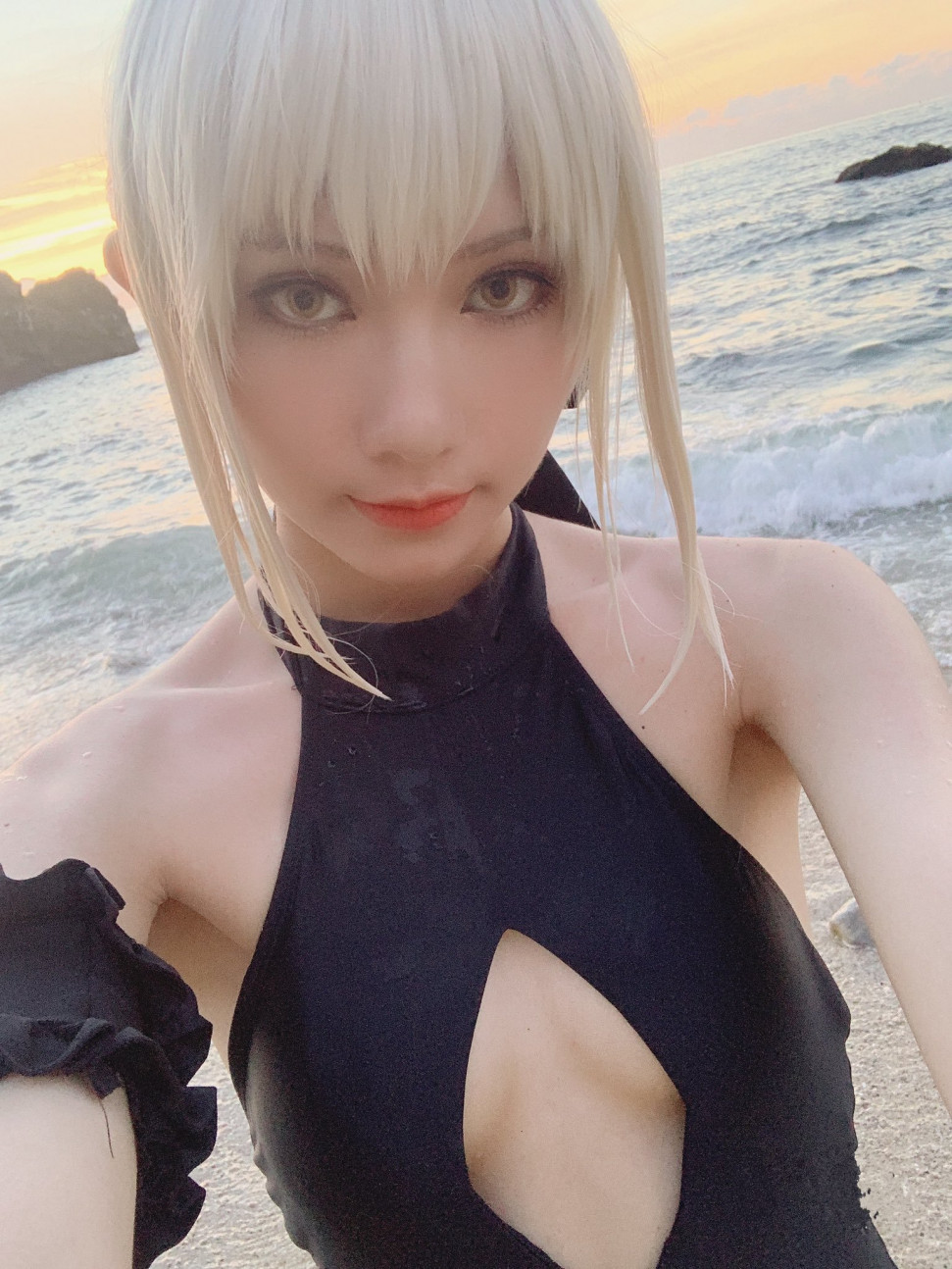 Misakamian-Cosplay-Twitter-9.jpg