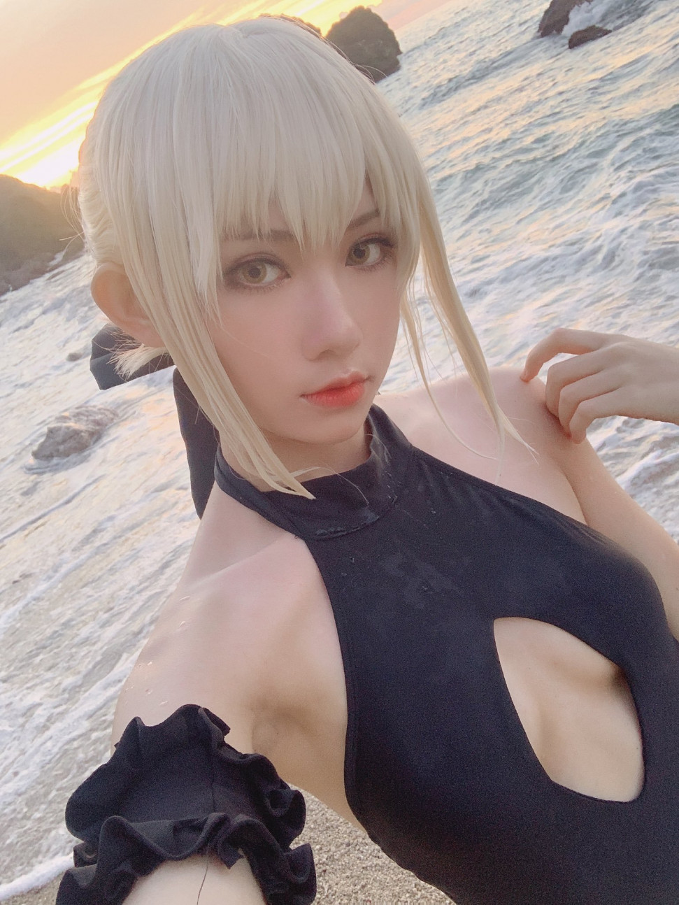 Misakamian-Cosplay-Twitter-10.jpg