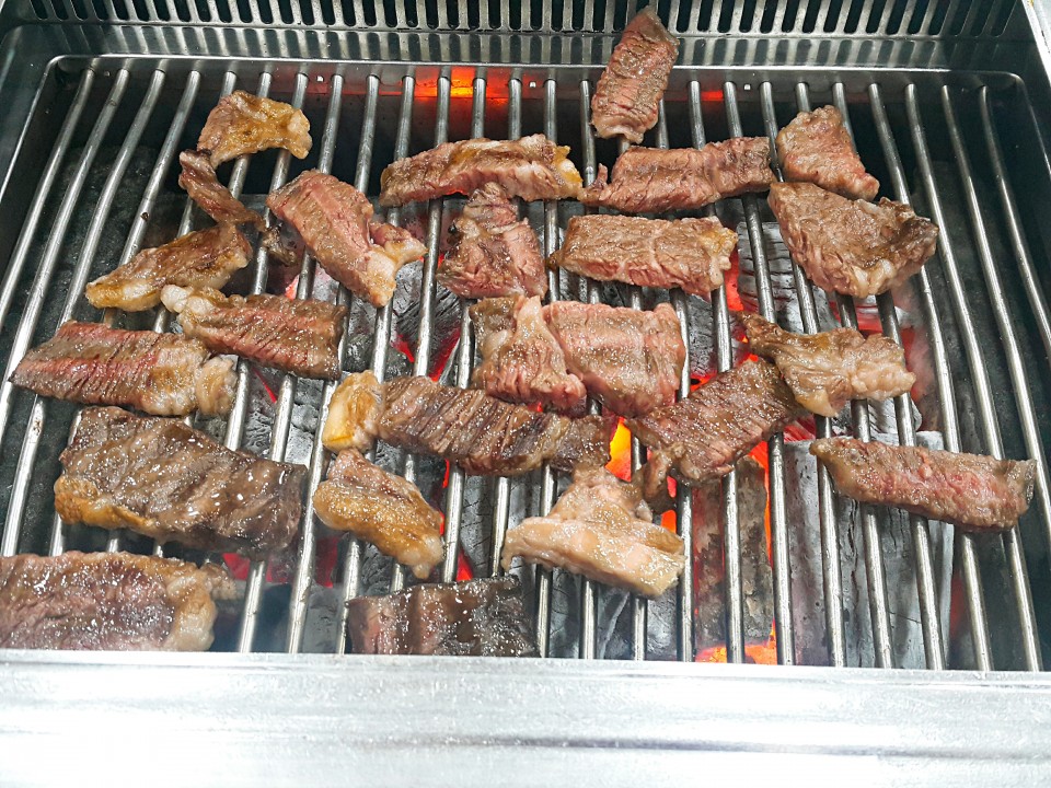 2018-10-26-19-47-29.jpg : 고기는 늘 옳습니다 2018-10-26-19-47-29.jpg : 고기는 늘 옳습니다