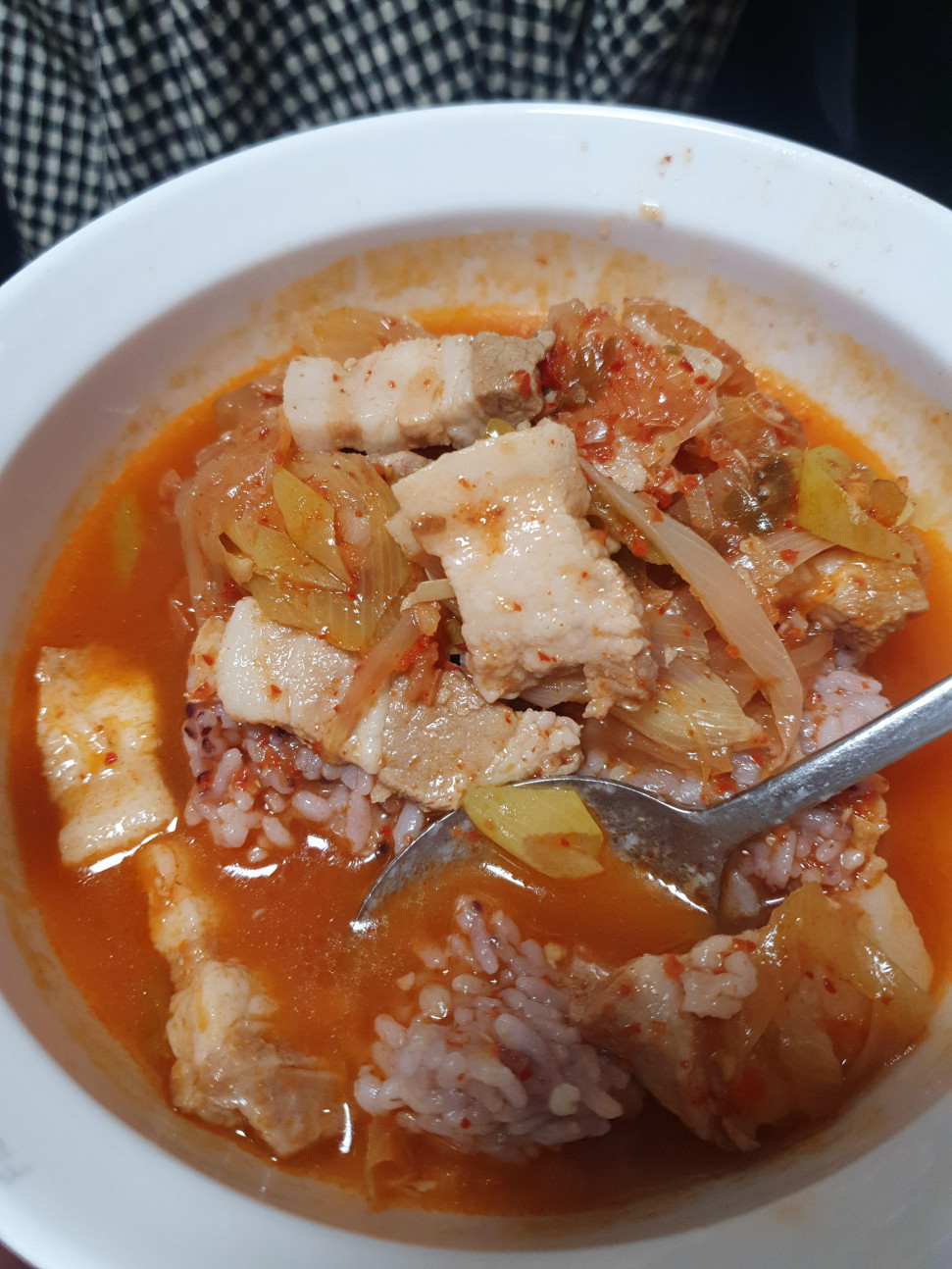 20240313_023647.jpg : 배가 고파서 잠이 안 온다고 20240313_023647.jpg : 배가 고파서 잠이 안 온다고
