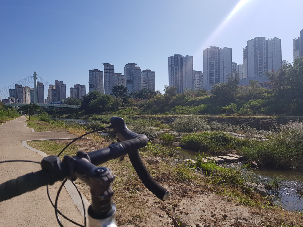 20201006_094242.jpg : 네흥 라이더 20201006_094242.jpg : 네흥 라이더
