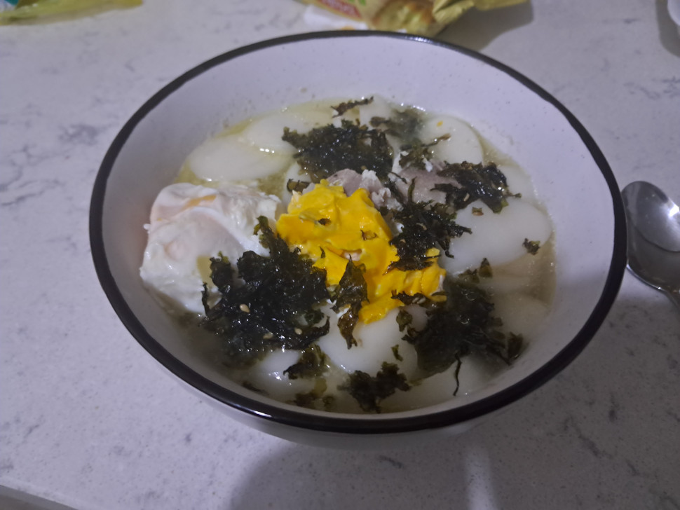 17106865213624509212140006130671.jpg : 떡국 먹는다 17106865213624509212140006130671.jpg : 떡국 먹는다