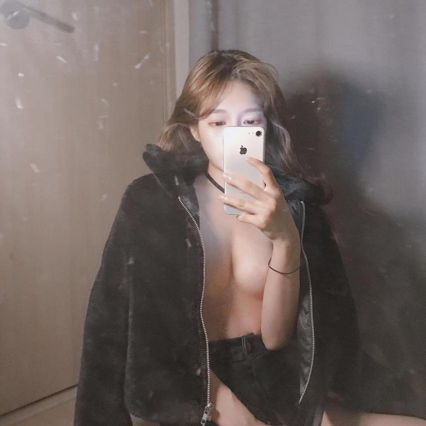 B0B60857-C631-4D3E-8CF0-DA532E856037.jpeg : 와 젖탱이 보소 ㅋㅋ.jpg B0B60857-C631-4D3E-8CF0-DA532E856037.jpeg : 와 젖탱이 보소 ㅋㅋ.jpg