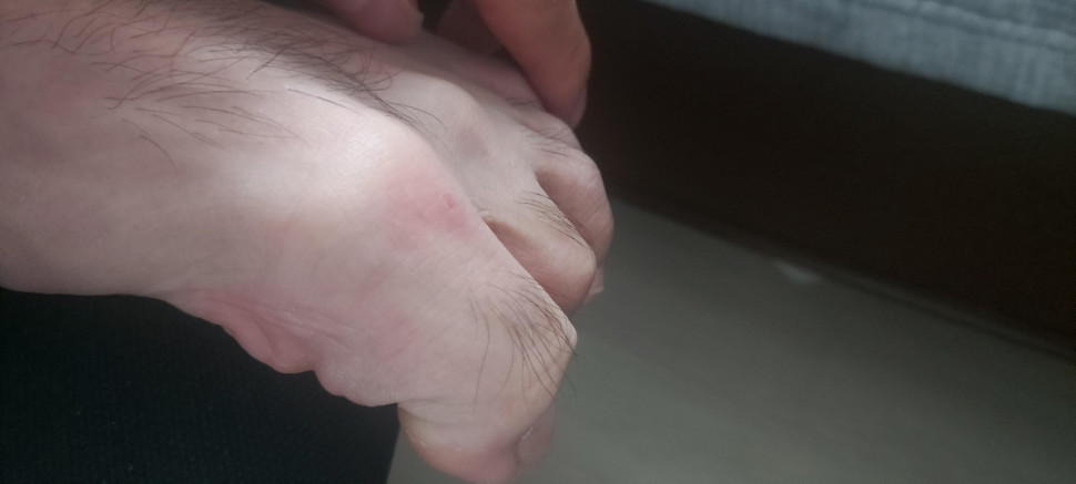 16222455439905852817948686345034.jpg : (혐)맨발에 삼선쓰레파 질질 끌고 동네를 걷지 마라 16222455439905852817948686345034.jpg : (혐)맨발에 삼선쓰레파 질질 끌고 동네를 걷지 마라