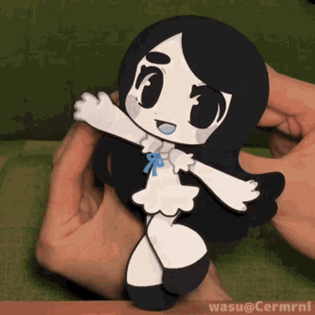 FBF82C9C-7222-47C6-BC05-C9B191492B34.gif : 작은폰 쓰려고 했는데 안되겠다