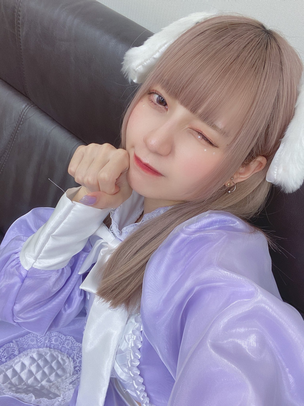 20220204_225026.jpg : 모델할때는 이런 캐릭터가 아니었는데 20220204_225026.jpg : 모델할때는 이런 캐릭터가 아니었는데
