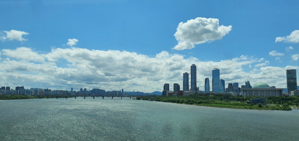 20210616_103427.jpg : 날씨 왤케 좋니 20210616_103427.jpg : 날씨 왤케 좋니