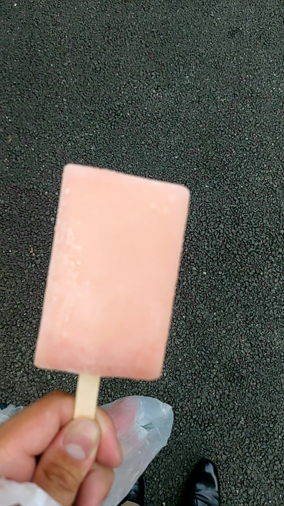 20220702_171422270.jpg : 일 끝나고 먹는 아이스 20220702_171422270.jpg : 일 끝나고 먹는 아이스