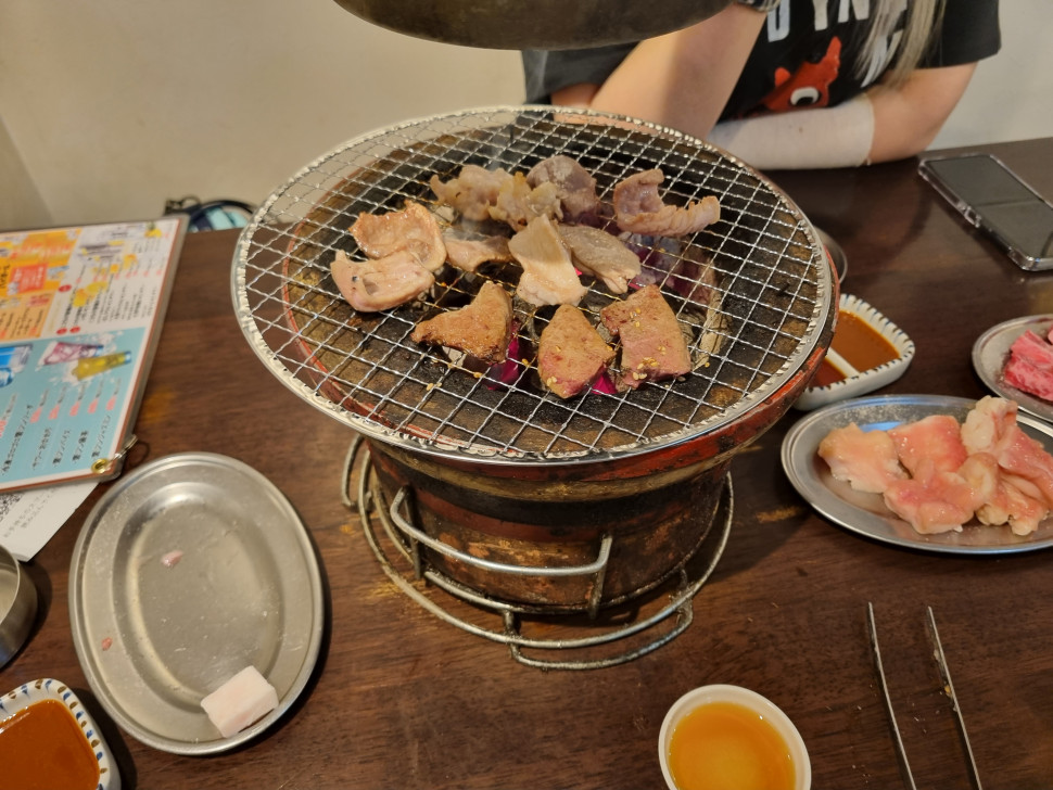 20240229_212104.jpg : 식당에 당도 20240229_212104.jpg : 식당에 당도