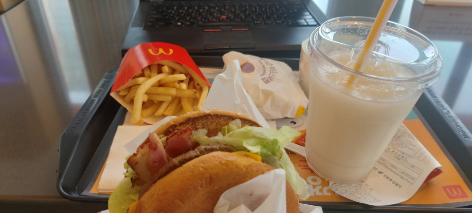 16169921693604939939741740039602.jpg : 맥날 옴 16169921693604939939741740039602.jpg : 맥날 옴