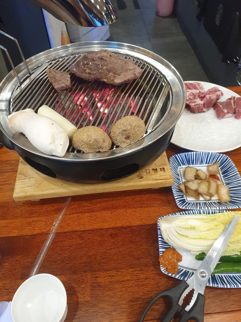 20220825_185543.jpg : 꺼억 20220825_185543.jpg : 꺼억
