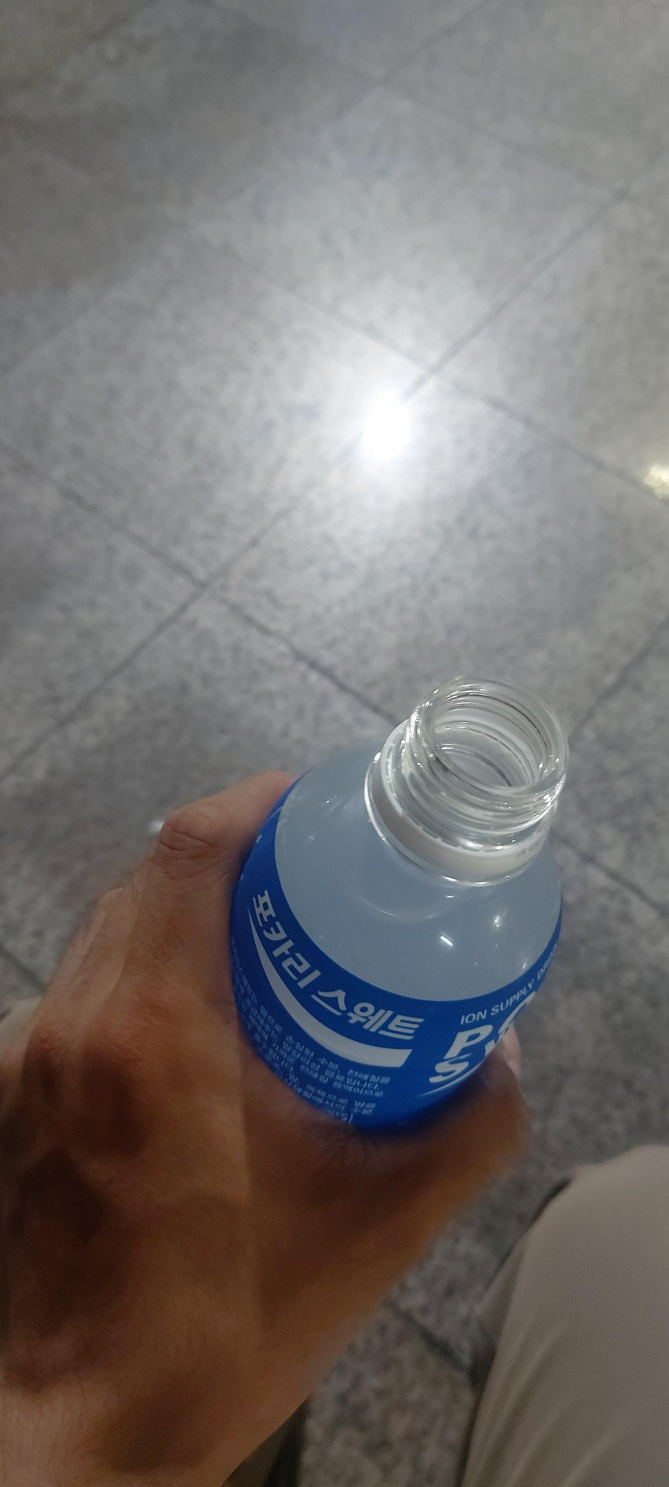 16221223310062733668243203180819.jpg : 포카리 왜 포카리 맛잇어 16221223310062733668243203180819.jpg : 포카리 왜 포카리 맛잇어