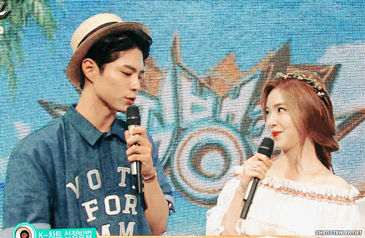 ed72d99b83353c4d965b26c479fe6839.gif : 여자도 다똑같던데 ed72d99b83353c4d965b26c479fe6839.gif : 여자도 다똑같던데