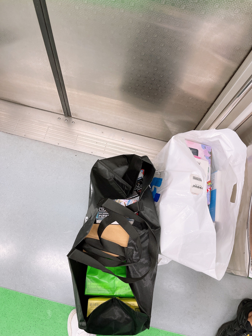 IMG_6865.jpeg : 친척동생 선물샀다 IMG_6865.jpeg : 친척동생 선물샀다
