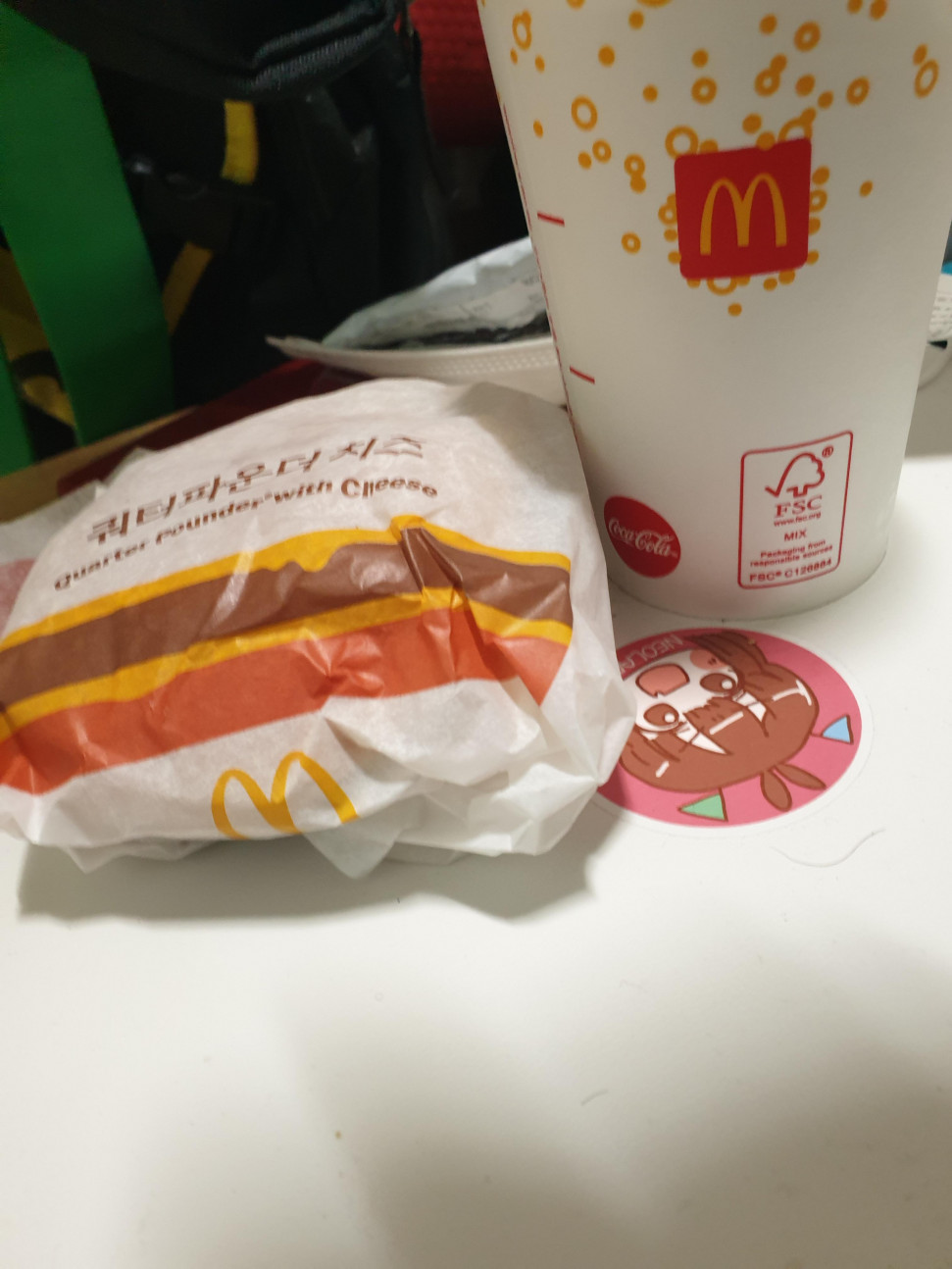 20210327_040643.jpg : 맥날 시킴 20210327_040643.jpg : 맥날 시킴