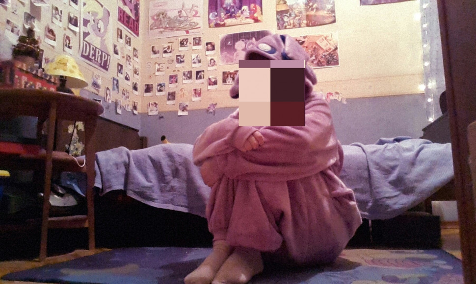 20190608_182134.jpg : 와 진짜 그 러시아 여자애 파자마 입은거 너무너무 사랑스럽네 20190608_182134.jpg : 와 진짜 그 러시아 여자애 파자마 입은거 너무너무 사랑스럽네