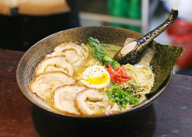 bars-ramen-in-saigon-3227779_640.jpg