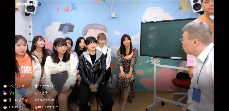 Screenshot_20201112-003105_AfreecaTV.jpg : 오늘 방송 존나 ㅐㅁ있넼ㄱㅋ ㅋㅋㄱㄱ Screenshot_20201112-003105_AfreecaTV.jpg : 오늘 방송 존나 ㅐㅁ있넼ㄱㅋ ㅋㅋㄱㄱ
