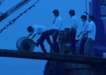 신세계-드럼통-바다-조폭.gif : 예? 아직 안 굳었는데요? 신세계-드럼통-바다-조폭.gif : 예? 아직 안 굳었는데요?