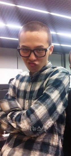 8C9F67B2-D9A0-418B-8BBE-EE9030B0EC08.jpeg : 삭발마렵네 8C9F67B2-D9A0-418B-8BBE-EE9030B0EC08.jpeg : 삭발마렵네